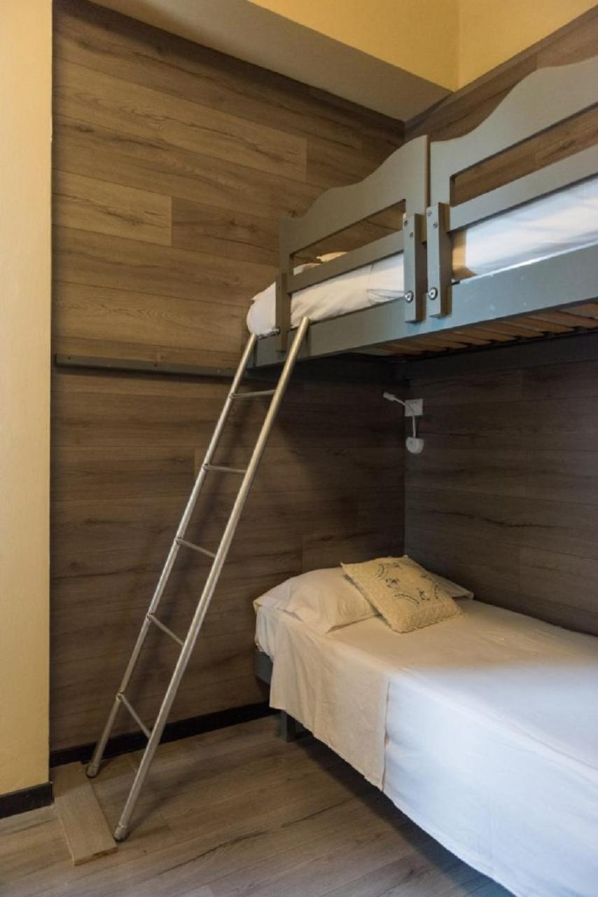 Hotel Royal Вивероне Екстериор снимка